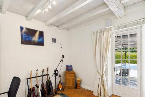 Property Image 61