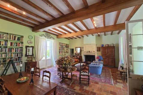 Property Image 8
