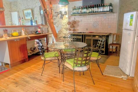 Property Image 4