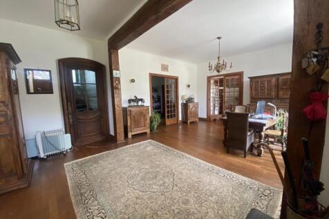 Property Image 4
