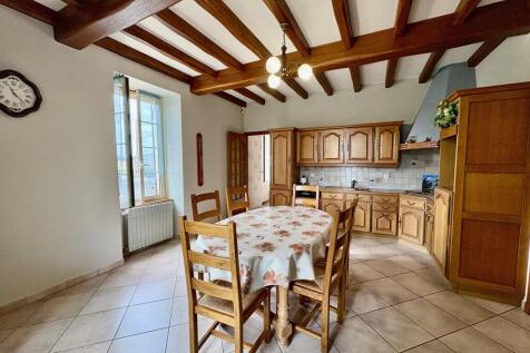 Property Image 4
