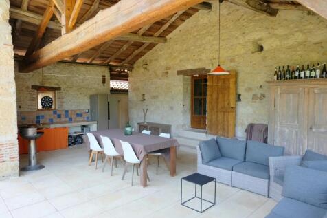 Property Image 4
