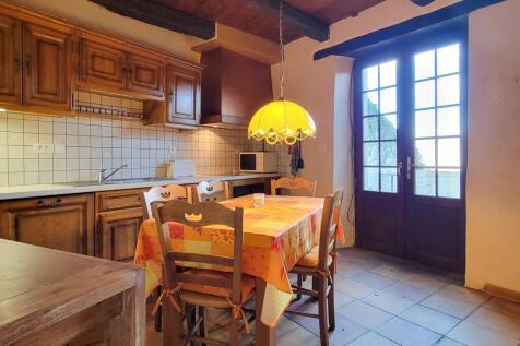 Property Image 4