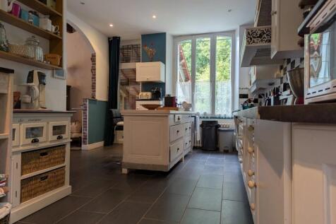 Property Image 5
