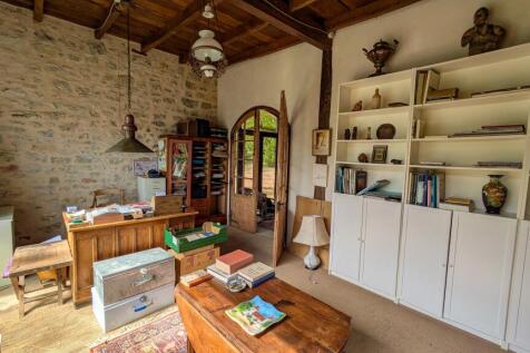 Property Image 11