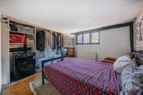 c8ff4c60-c358-4e0...