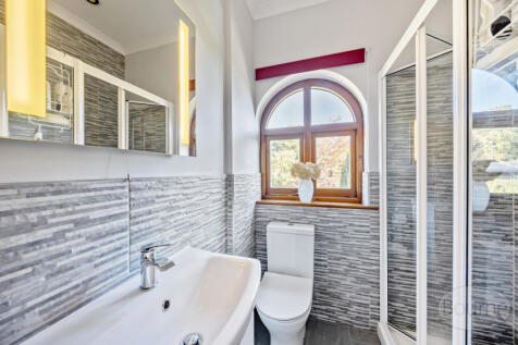 e33cd139-d722-4ae...