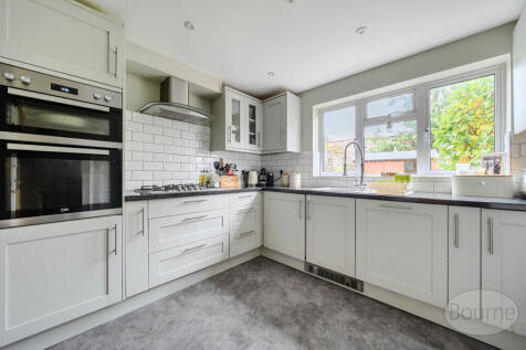 f6b39c59-7133-422...