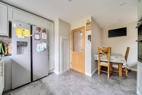 f4b13718-acf3-49f...