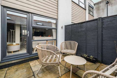 a3afad8d-bac4-4bd...