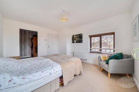 fb1018a1-d942-4dd...