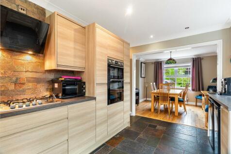 Kitchen &amp; Dining Room