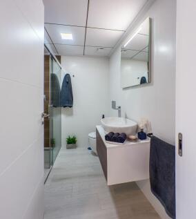 Ba&ntilde;o