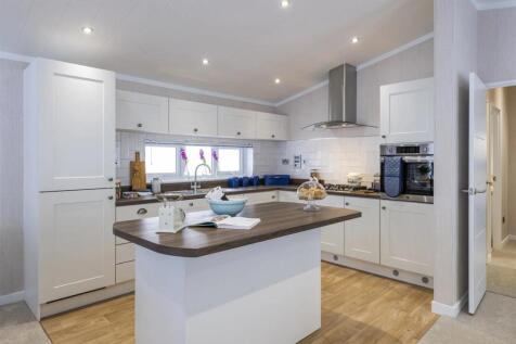 Alderney-Kitchen.jpg