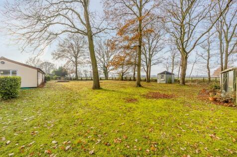 Airfield Lodge (Wigsley)-30.jpg
