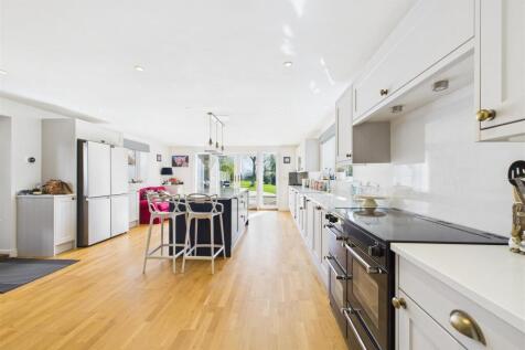 Living Kitchen Diner