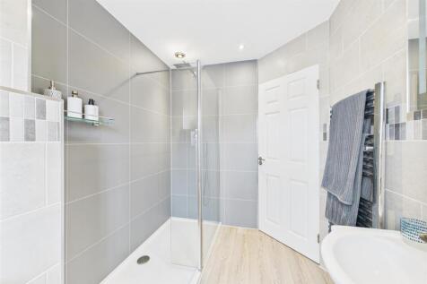 En suite Shower Room