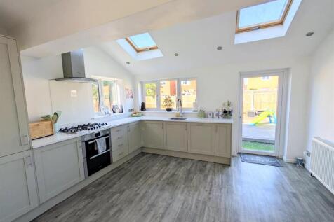 Kitchen Dining Area