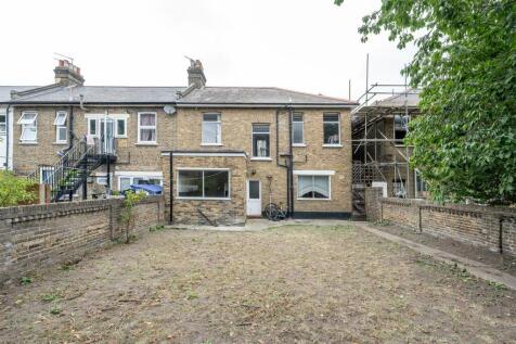 Hampton Road, E7