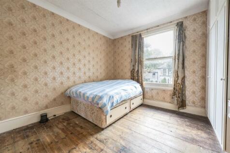 Hampton Road, E7
