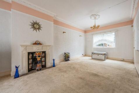 Hampton Road, E7