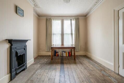 Hampton Road, E7