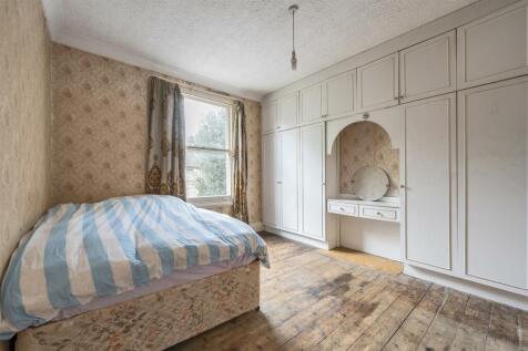 Hampton Road, E7