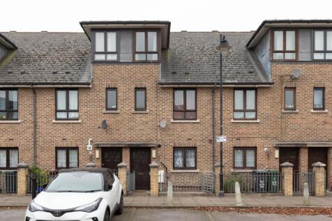 Corn Way, E11