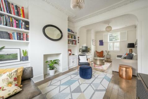 Cavendish Drive E11