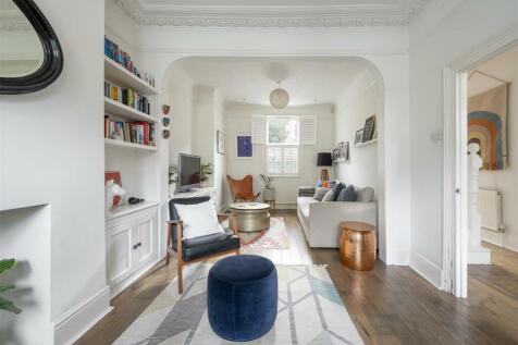 Cavendish Drive E11
