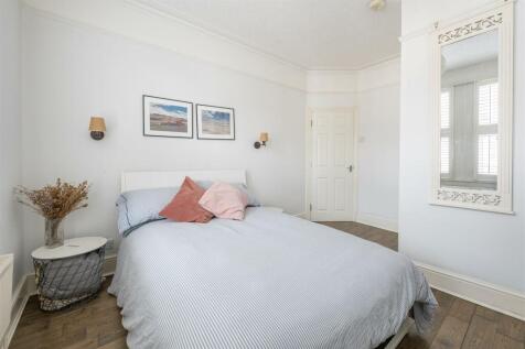 Cavendish Drive E11
