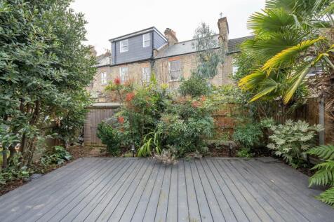 Cavendish Drive E11