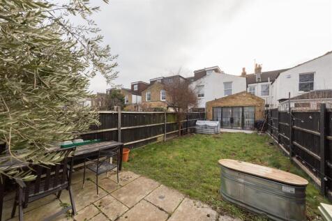 Gordon Road E11