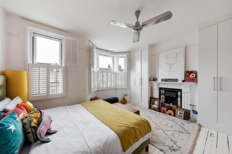 Gordon Road E11