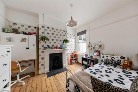 Gordon Road E11