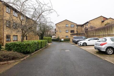 5, South Birkbeck Road E11