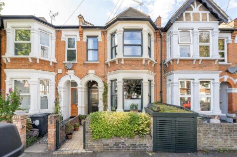 Richmond Road, E11