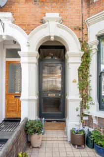 Richmond Road, E11