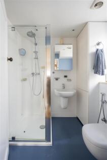 Elmcroft Close E11