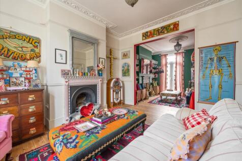 Grove Green Road E11