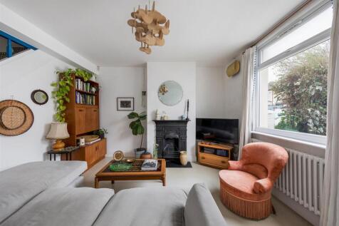 Stafford Road E7