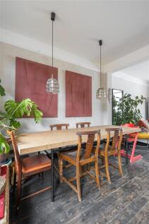 Neville Road E7