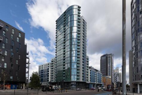 High Street, E15