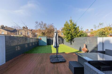 Grove Green Road E11