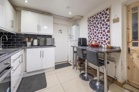 Strone Road E7