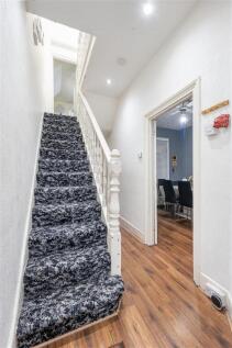 Strone Road E7