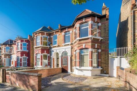 Chadwick Road E11