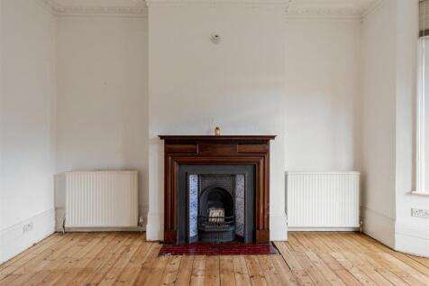Chadwick Road E11