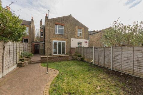 Chadwick Road E11