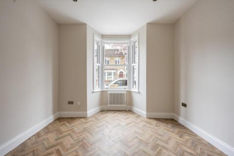 Southwell Grove Road E11